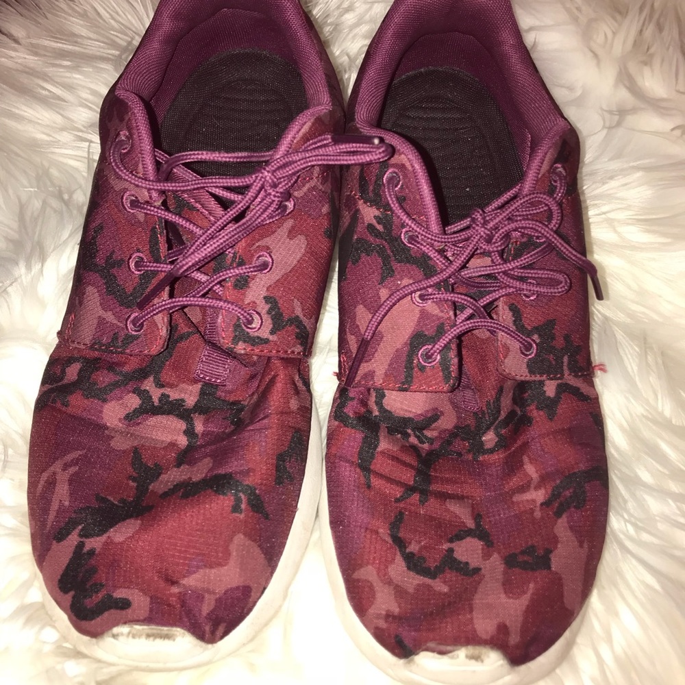 Men’s Nike roshes
